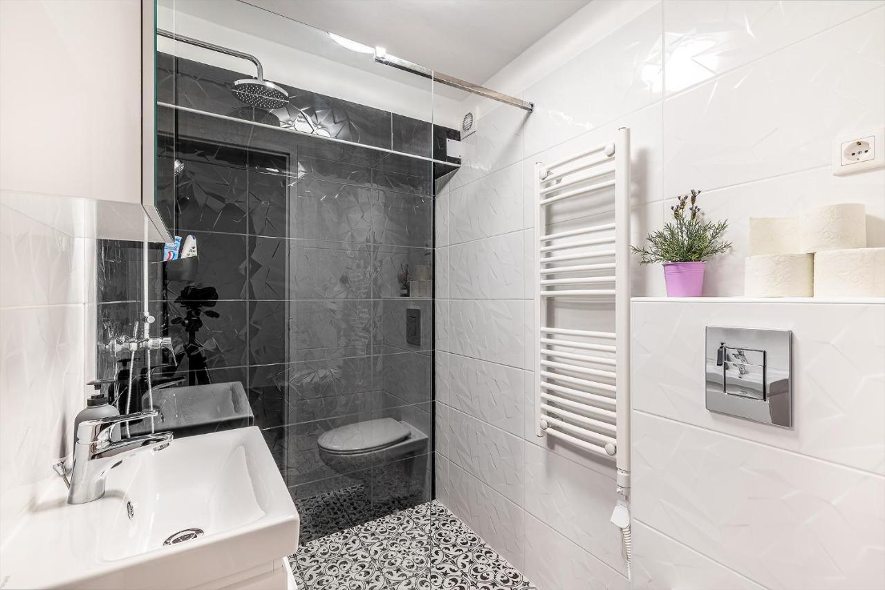 Dob71-cozy Flat In The Center Of Budapest- Recently Renovated Apartman Budapest